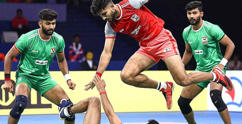 ব্লাস্ট স্ল্যাম অষ্টম: ২৮-১ স্কোরলাইনের আড়ালে ড্রাফট, স্নায়ু আর ছয় দলের একটা ফাঁদ