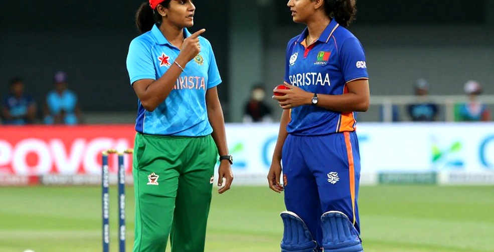 দশ ওভারের কোটা: হার্দিক পাণ্ডিয়ার জায়গা খুঁজতে গিয়ে ভারত যে হিসাবটা ভুল করছে